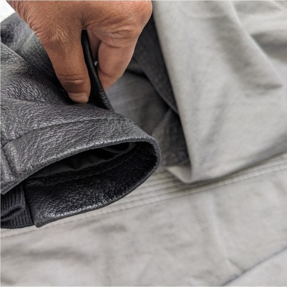 EUC BCBG Max Azaria Noel Jacket - Picture 4 of 4